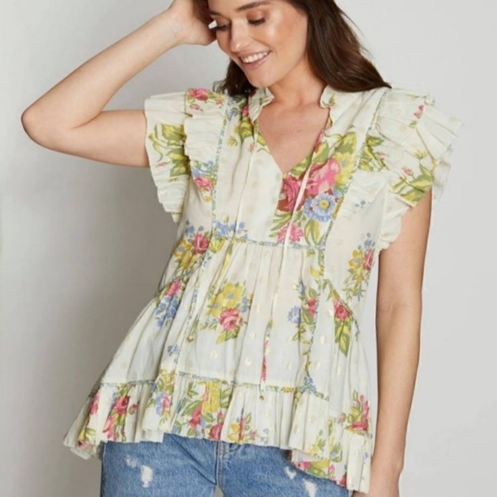 NWT Anthropologie Love the Label flutter sleeve